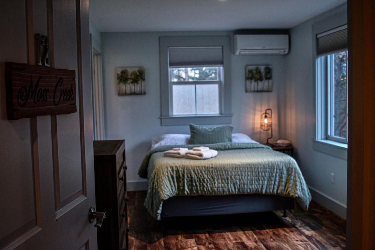 Brook Road Inn Goshen Kültér fotó