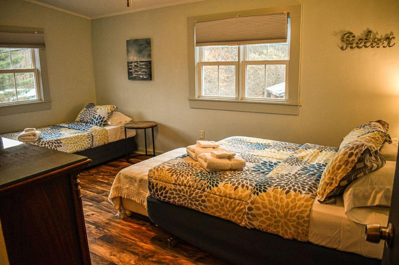 Brook Road Inn Goshen Kültér fotó